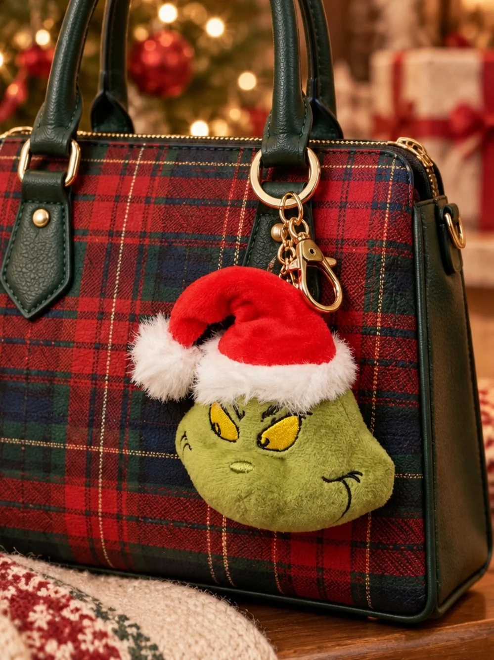 Dr. Seuss The Grinch Plush Keychain Bag Charm Santa Hat NWT